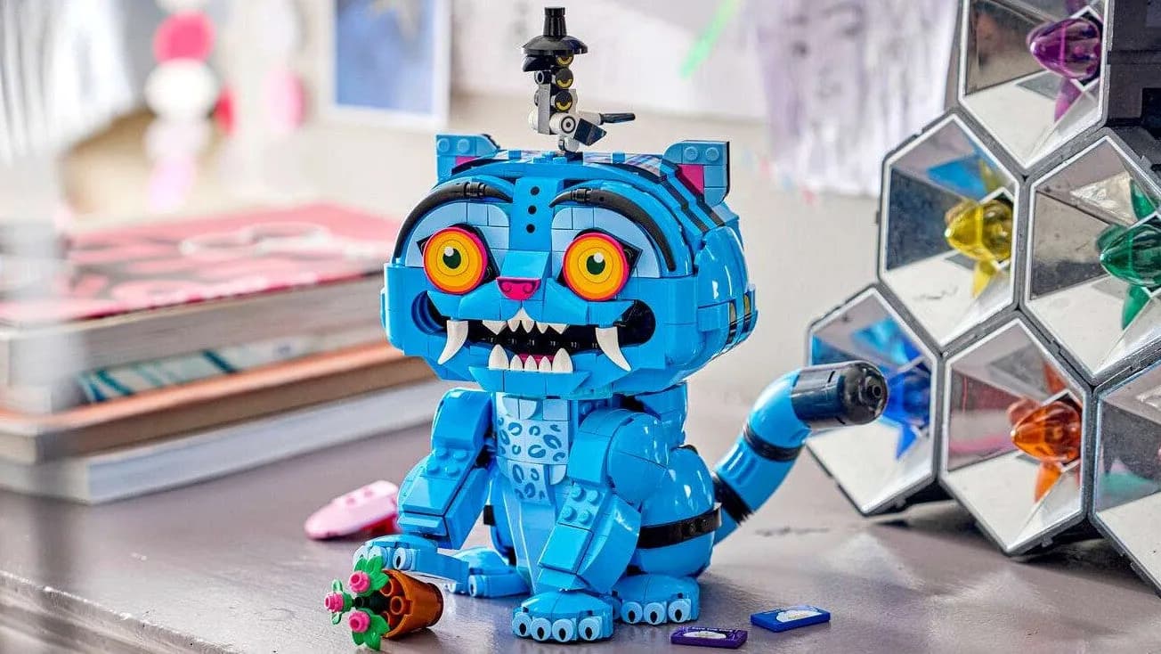 Assembled Lego figures of Derpy the tiger and Sussie the bird displayed on a flat surface